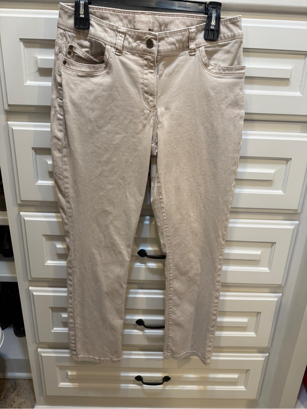 Chico's Ankle Skimmer Straight-Leg Jeans in Light Beige